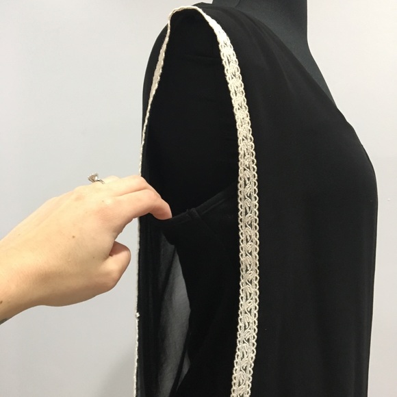 ARDEN B Top - Picture 3 of 8